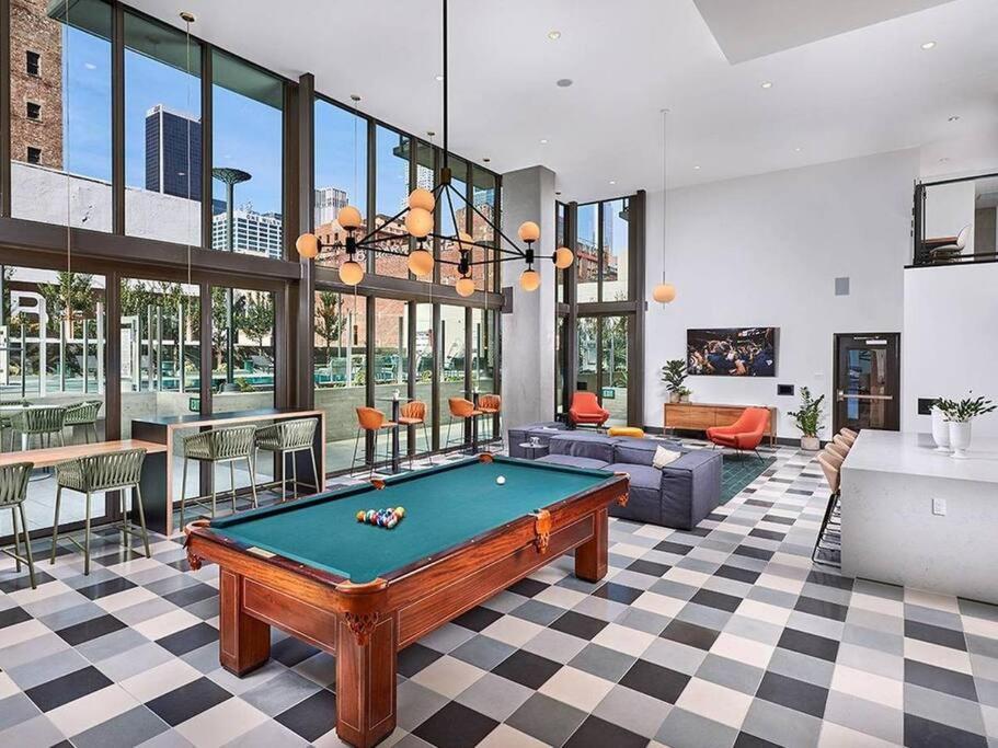 Top Floor High Rise 3 Bed Dtla Skyscraper Penthouse Los Angeles Eksteriør bilde